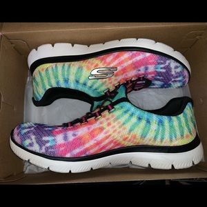 Gorgeous Skechers Tie Dye Sneakers NIB Size 8.5
